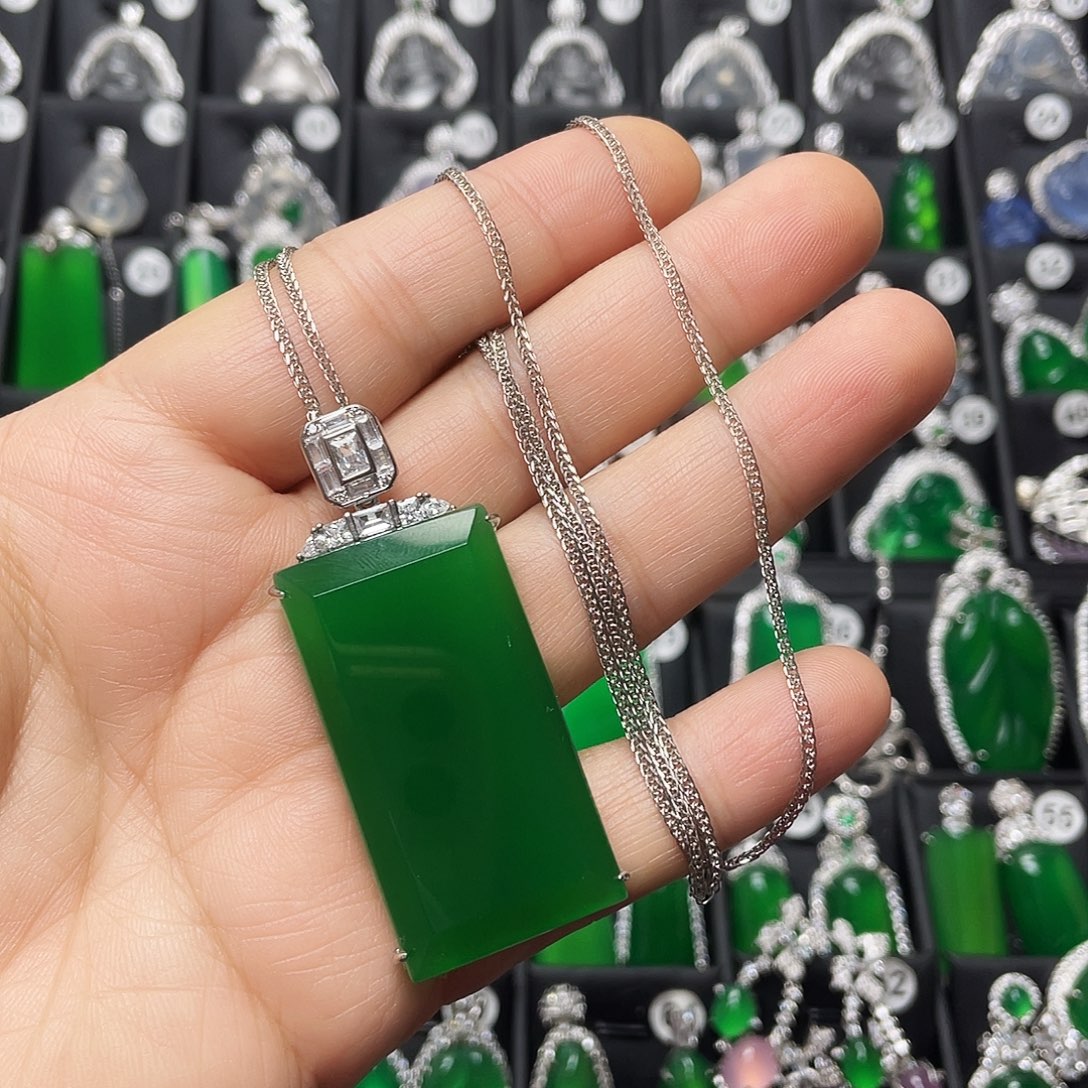 玛瑙/玉髓银S925镶嵌颈饰