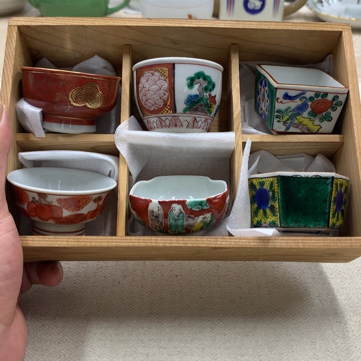 瓷片这些都是自己