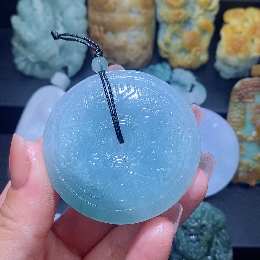 定制翡翠未镶嵌胡*翡翠