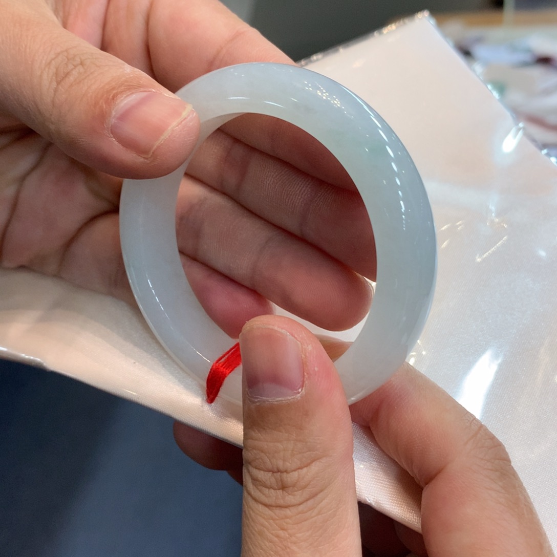 翡翠未镶嵌手镯手镯