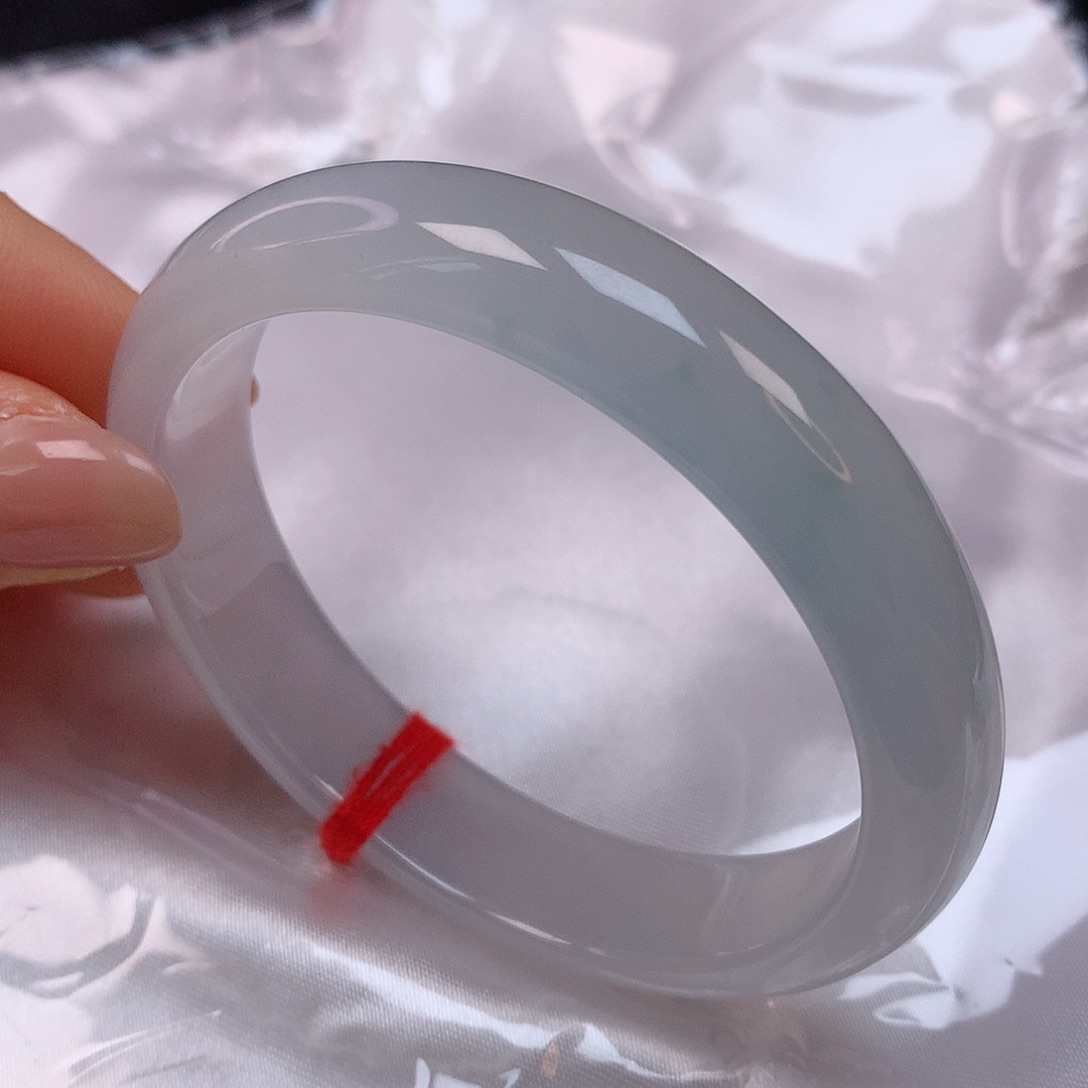 【闪购商品】翡翠手镯未镶嵌54贵妃