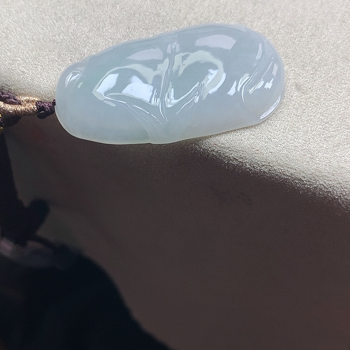 翡翠颈饰未镶嵌吊坠