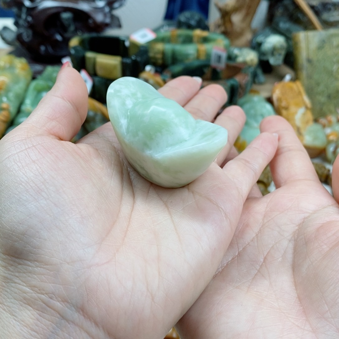 蛇纹石玉手把未镶嵌