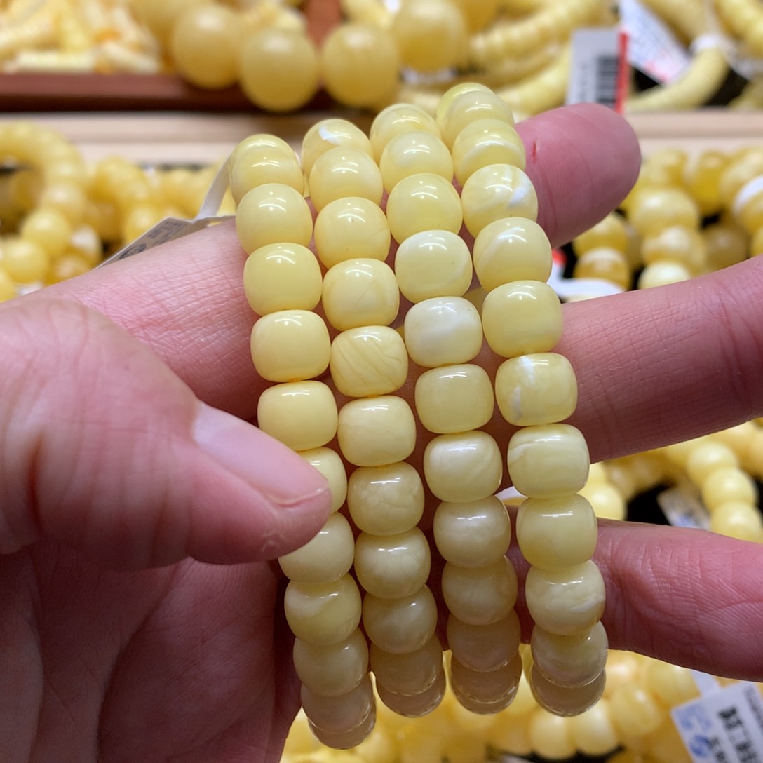 蜜蜡手链未镶嵌心**处蜜蜡