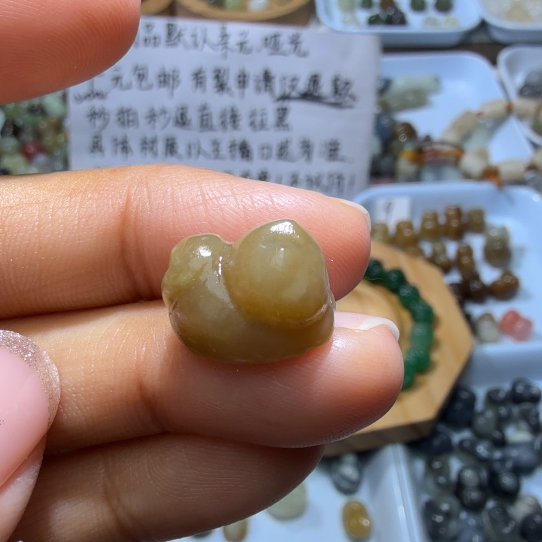 和田玉未镶嵌珠宝奇石