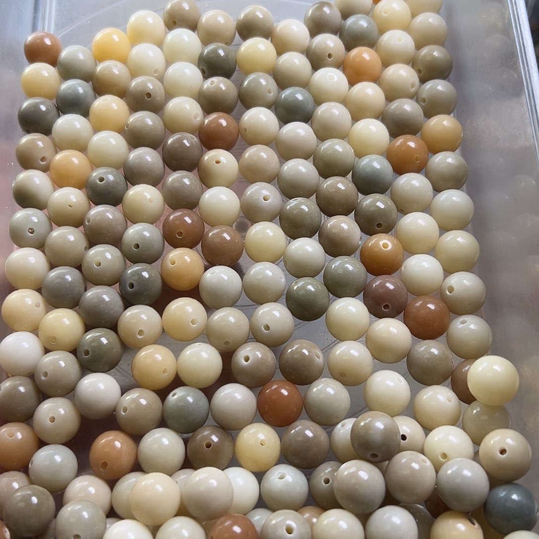 白玉菩提吊坠卡12玉化多宝桶200颗左右