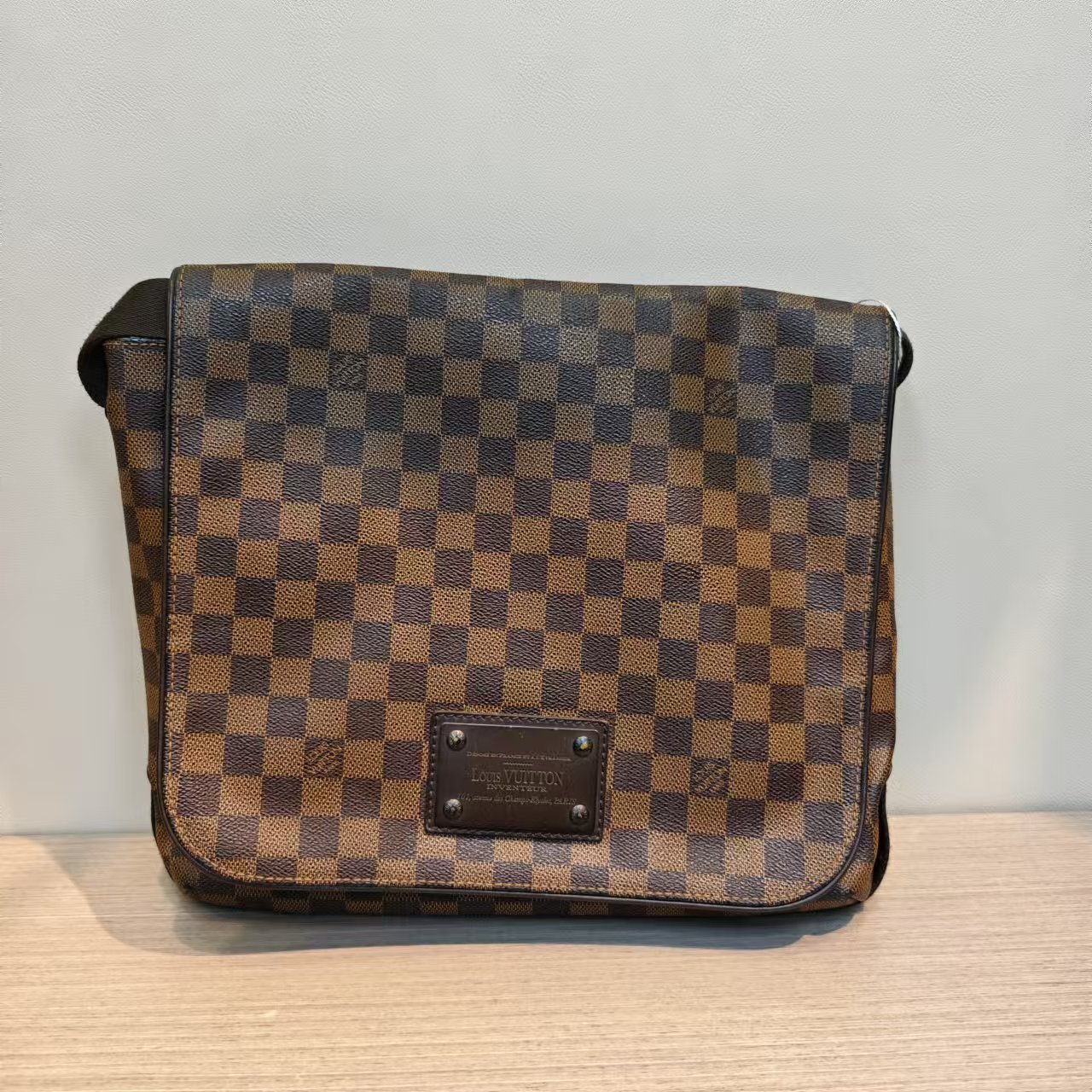 95新 LouisVuitton/路易威登 LV棋盘格翻盖logo斜挎