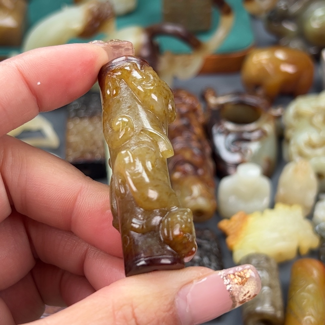 和田玉（糖玉）颈饰未镶嵌M*