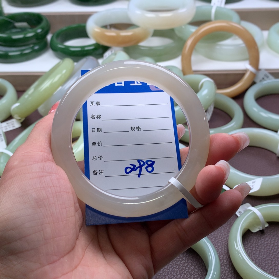 和田玉手镯62未镶嵌