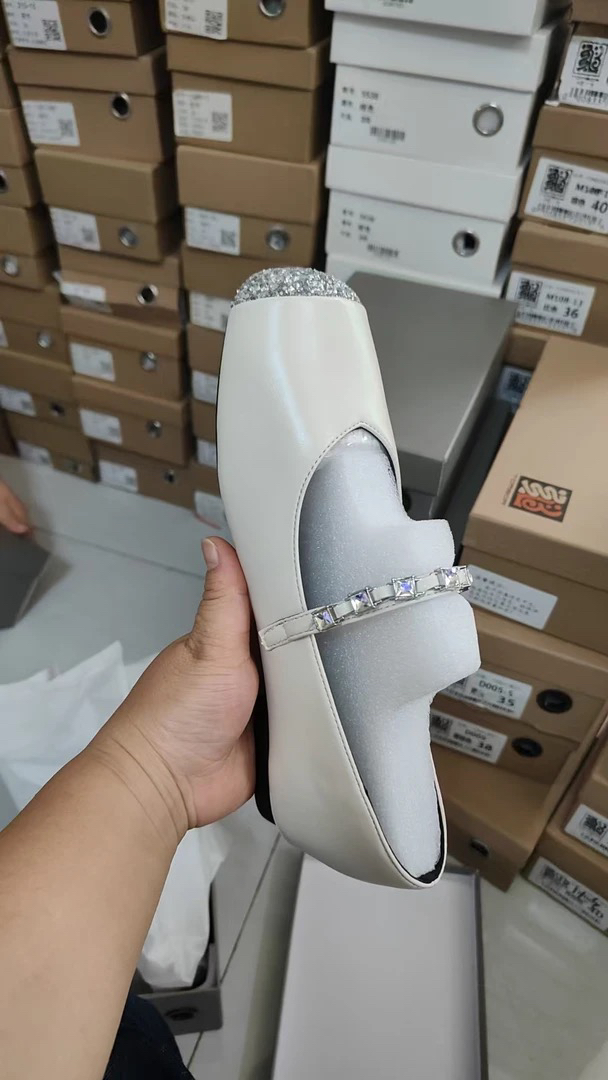 鞋子链接在这里（001～030）