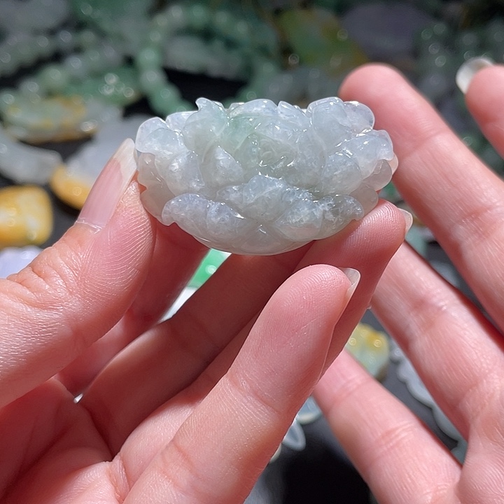 颈饰未镶嵌翡翠天