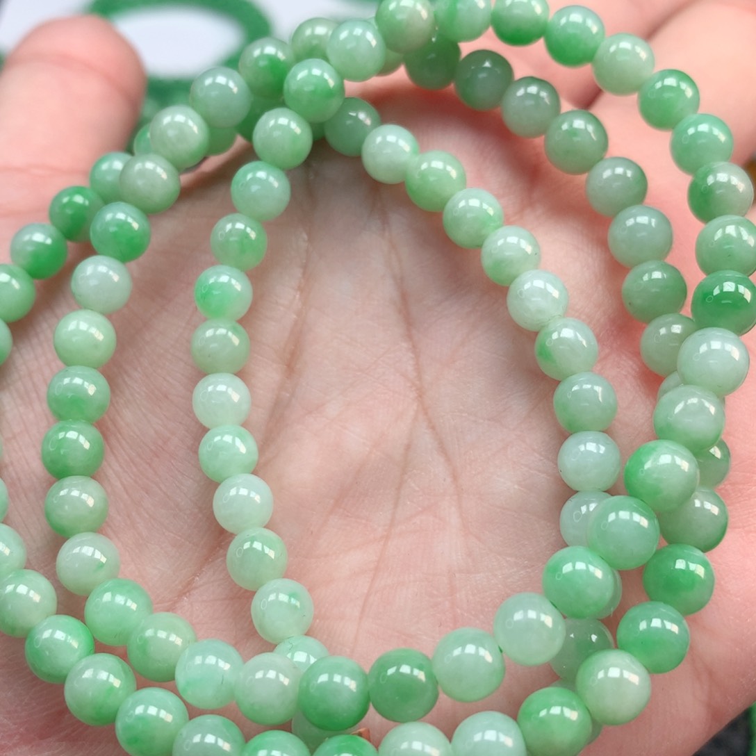 翡翠手链未镶嵌翡翠