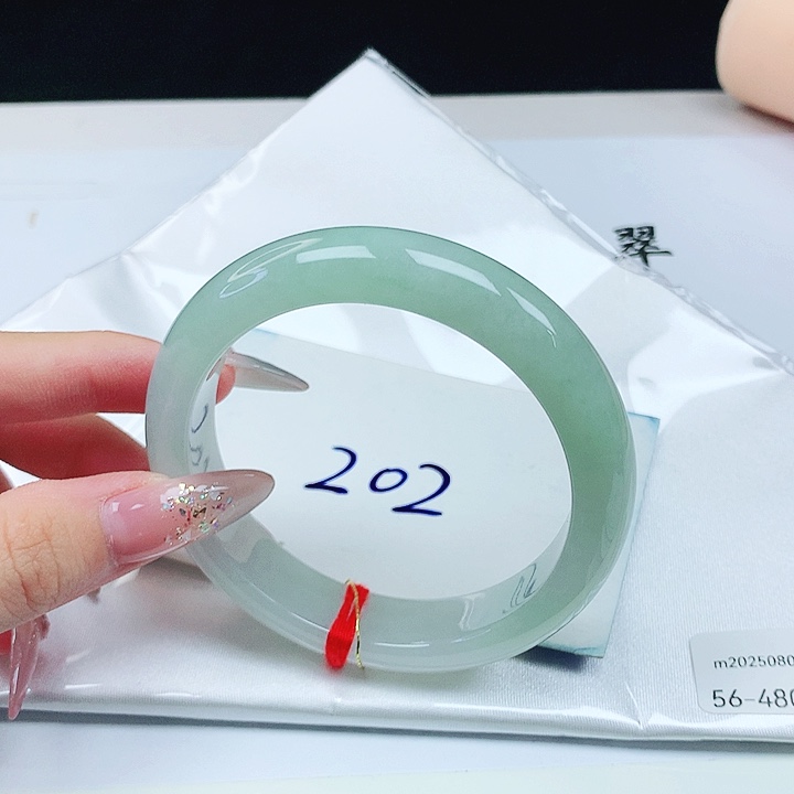 翡翠手镯未镶嵌56