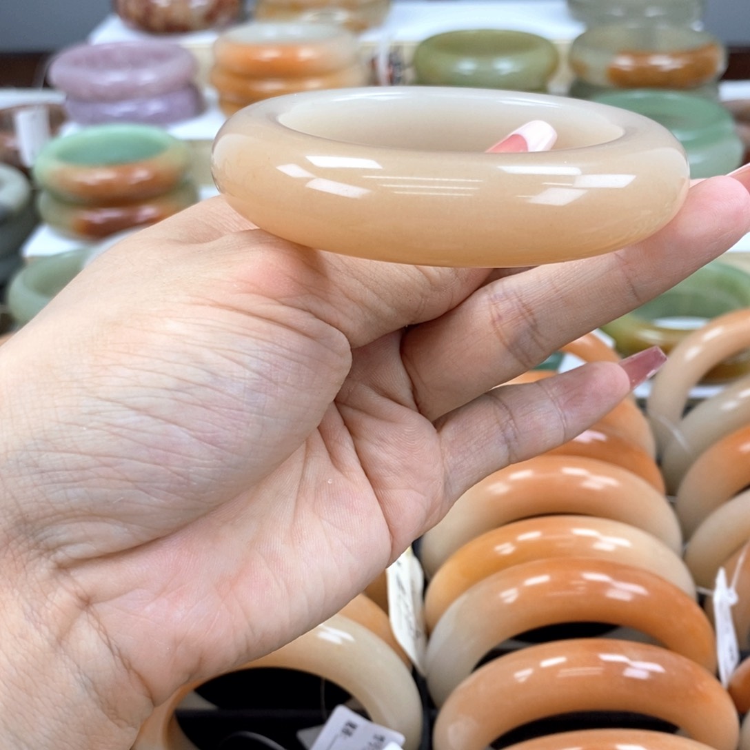 石英质玉手镯未镶嵌橘*