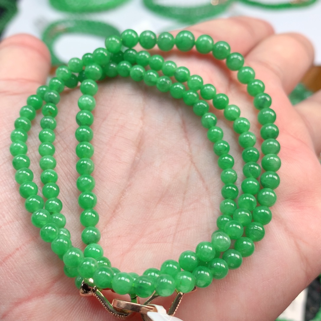 翡翠手链未镶嵌翡翠