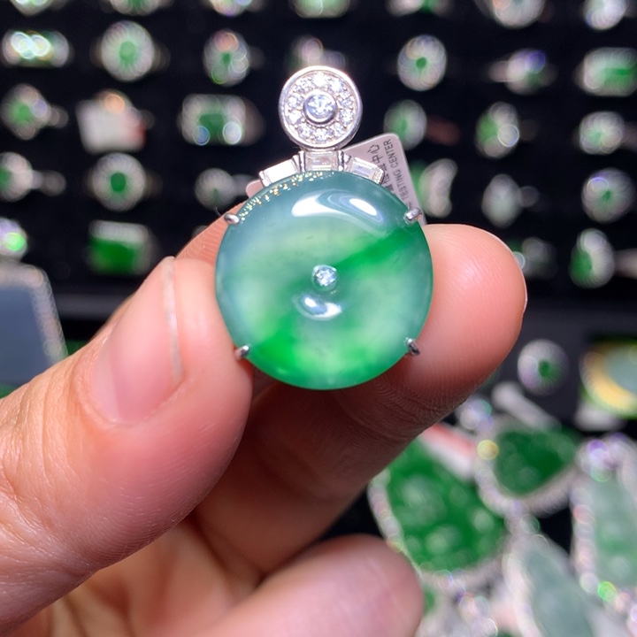 【闪购商品】翡翠颈饰银S925镶嵌天然翡翠