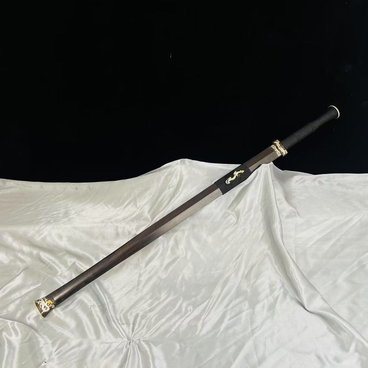 龙泉汉剑钛合金制作黑檀木工艺传承收藏未开刃