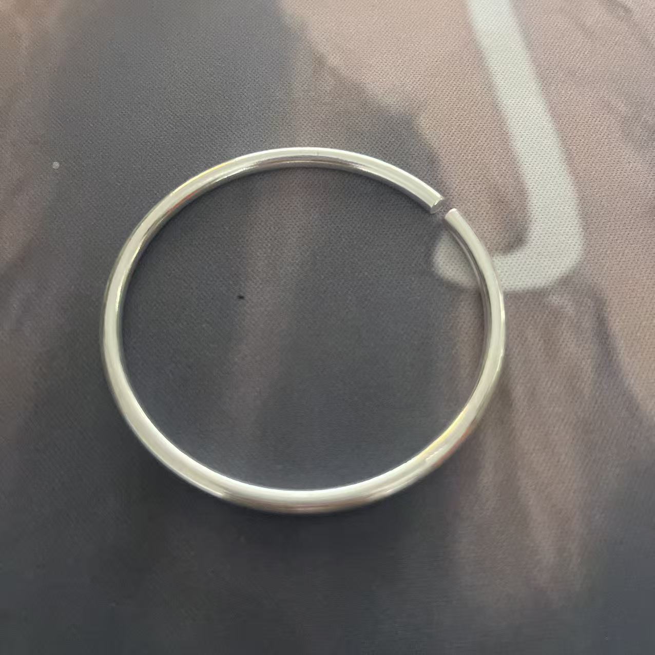 时尚纯箔轻奢开口细手镯rr10205