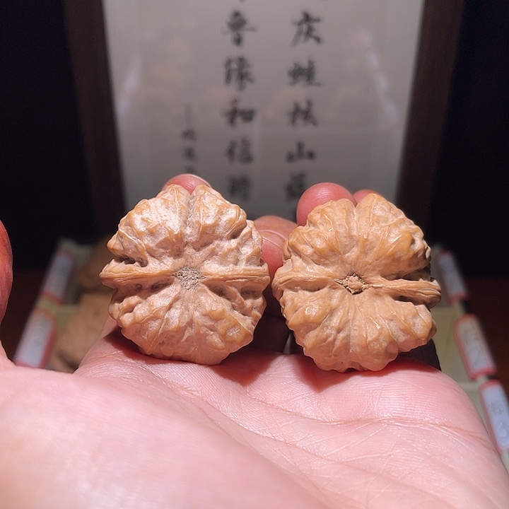 偷***粉手串/手链核桃蛤蟆头核桃