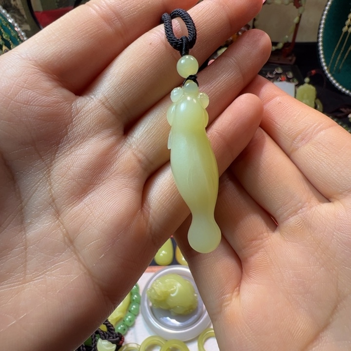 和田玉（黄玉）颈饰未镶嵌