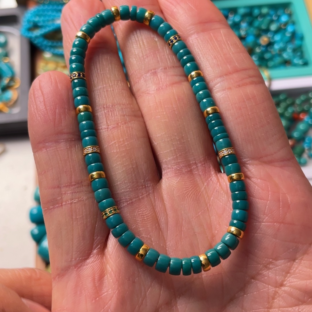 清***.绿松石未镶嵌颈饰