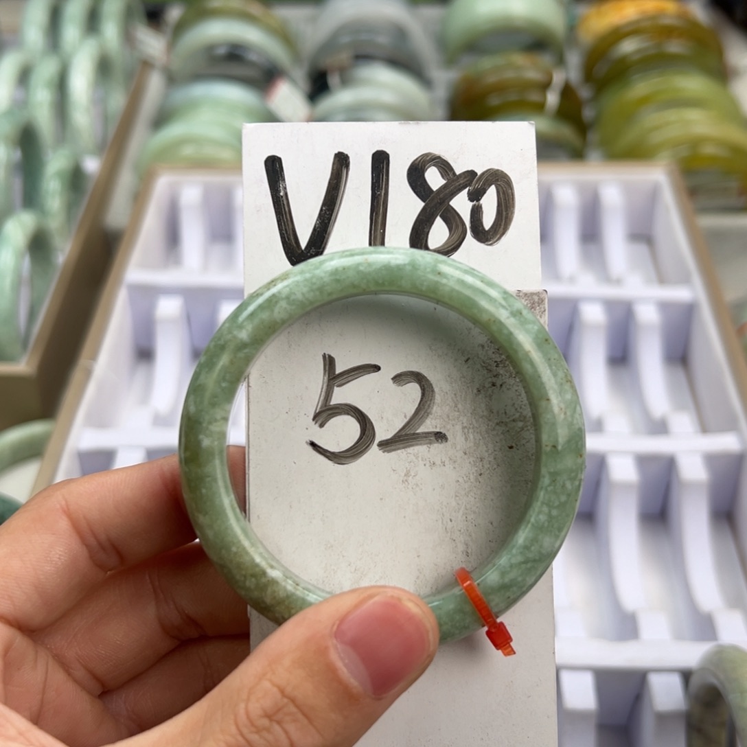 岫玉手镯未镶嵌天然岫玉