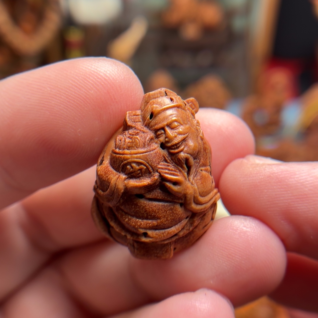 桃核圆雕老味小财神