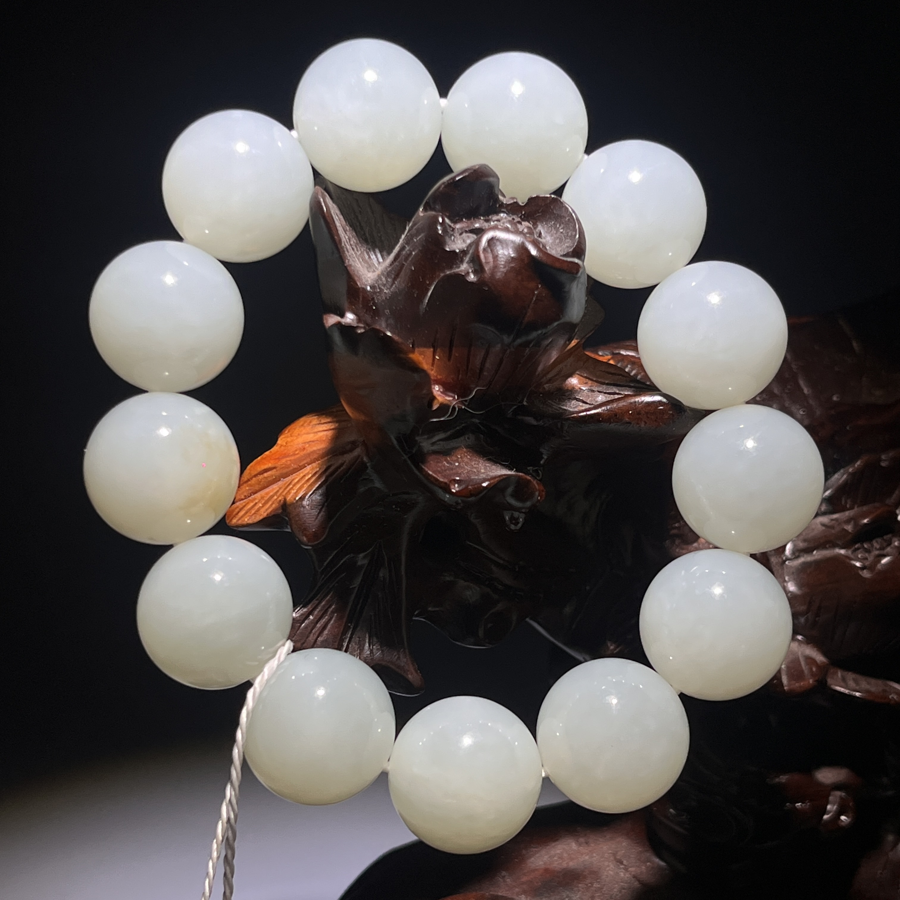 【当代】-和田玉手串2506110053