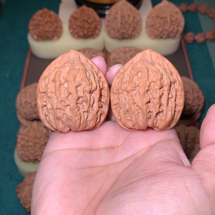 核桃文玩核桃把件野生