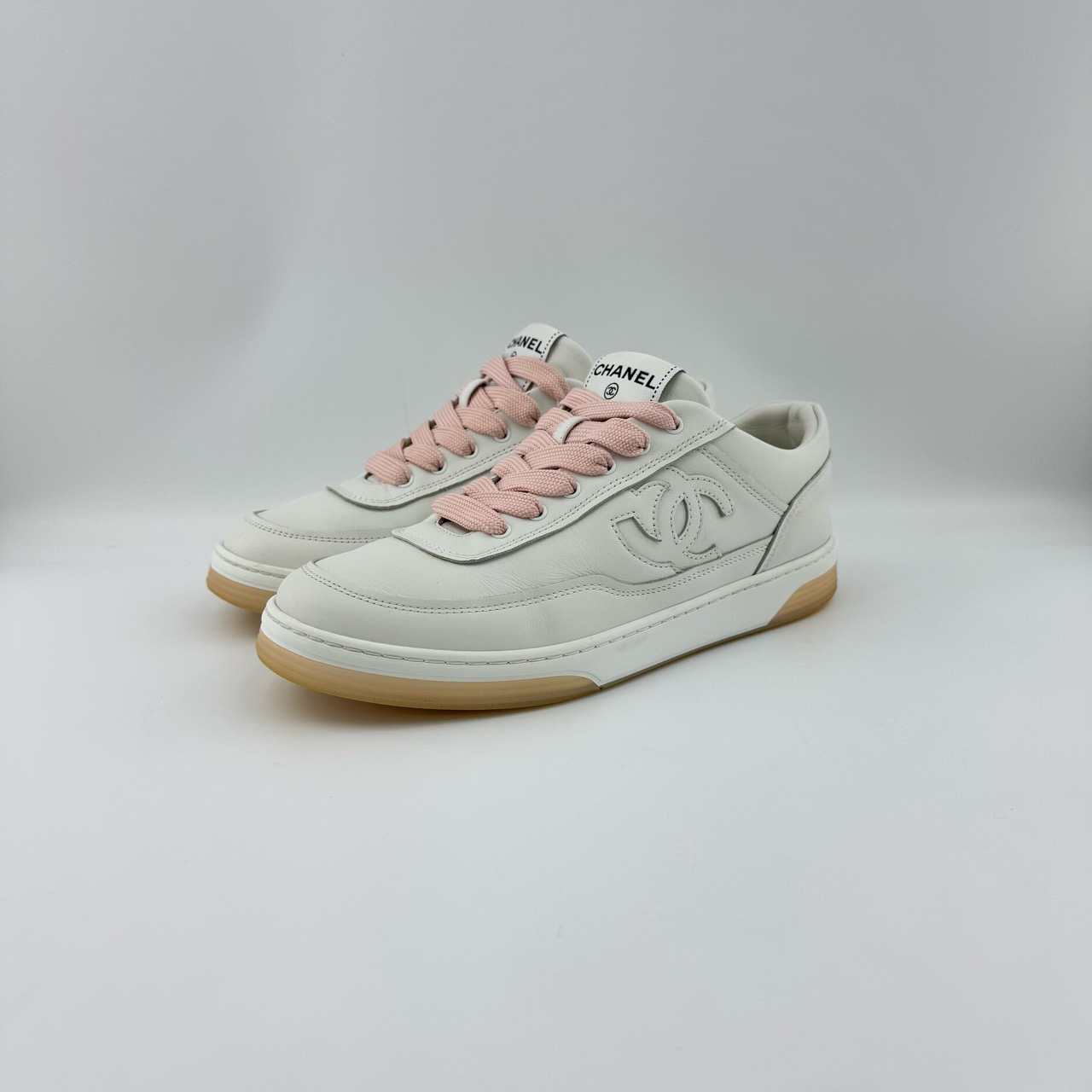 95新 Chanel/香奈儿 37码/粉色圆头系带拼色平底小白鞋/12282819