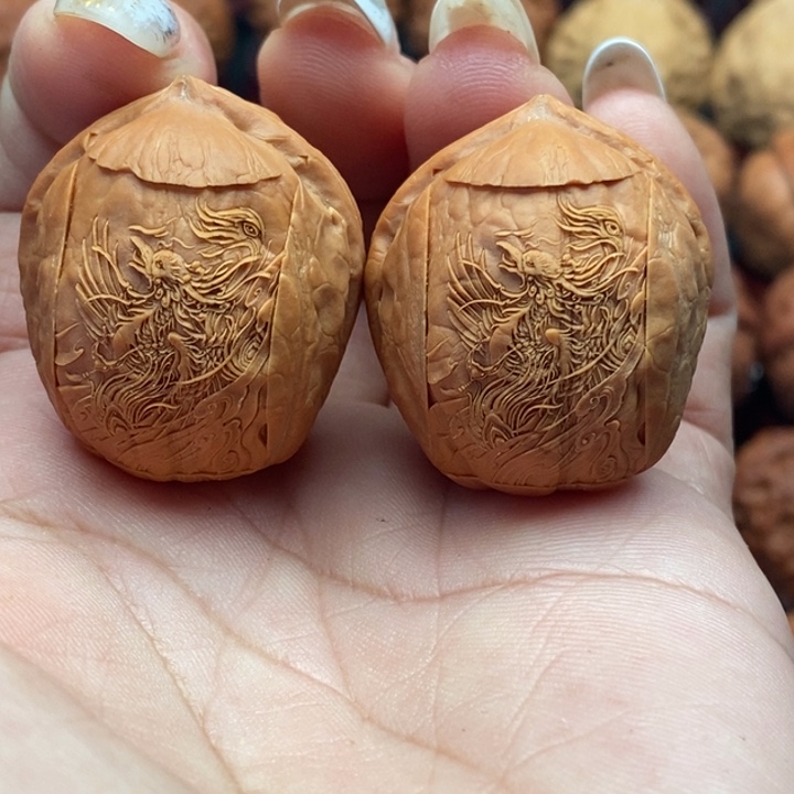 核桃精品文玩核桃手捻火凤凰