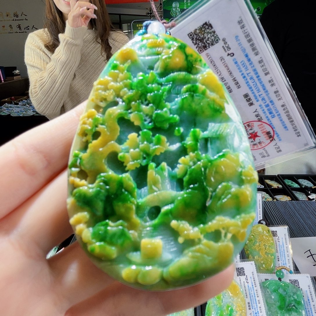 颈饰未镶嵌翡翠翡翠
