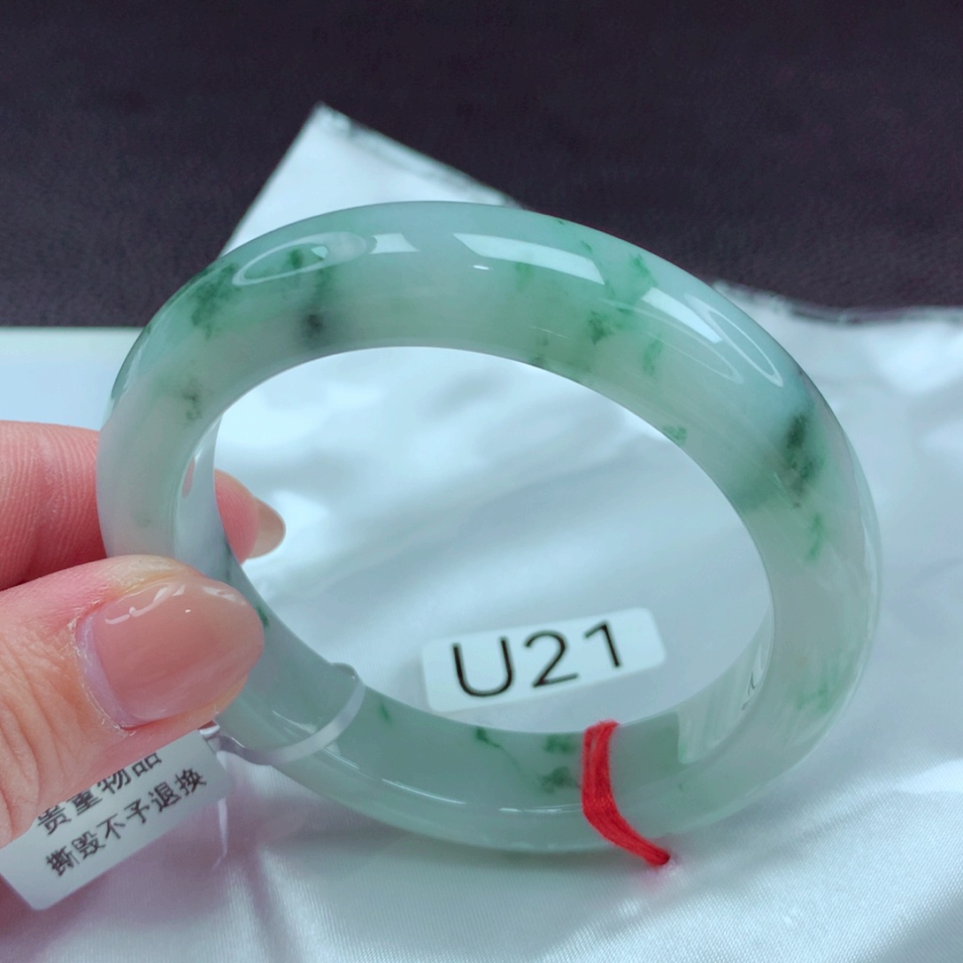 翡翠手镯未镶嵌手镯88