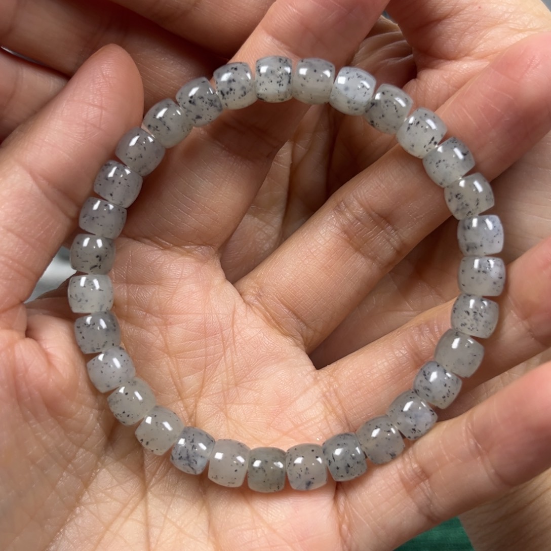 和田玉手链未镶嵌卡7.1