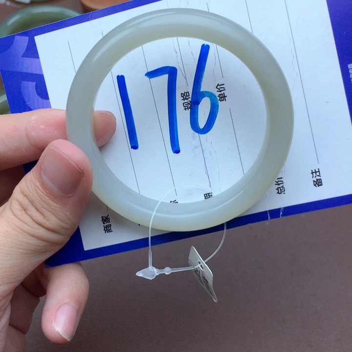 和田玉手镯未镶嵌53