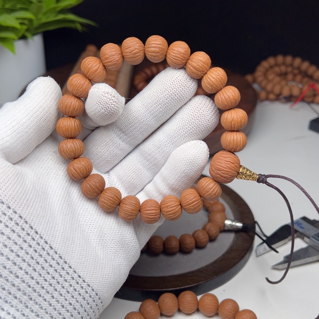 猴头核桃吊坠12大➕飞碟土豪矮桩精卡三维