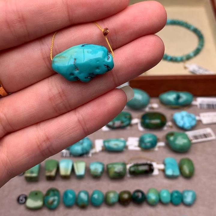 绿松石未镶嵌珠宝奇石