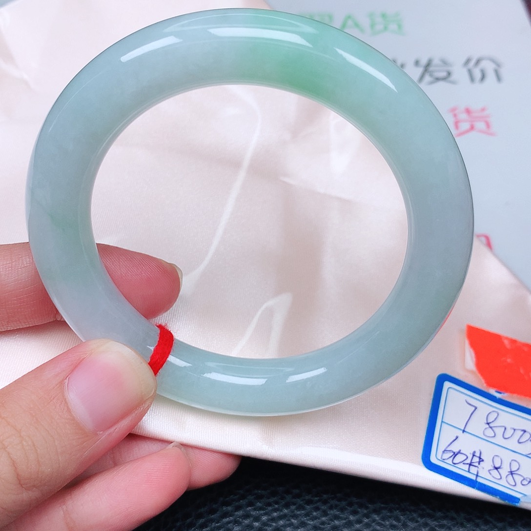 未镶嵌手镯翡翠天然翡翠手镯