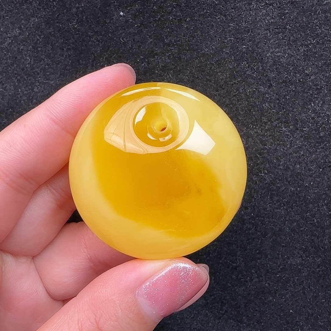 蜜蜡未镶嵌珠宝奇石