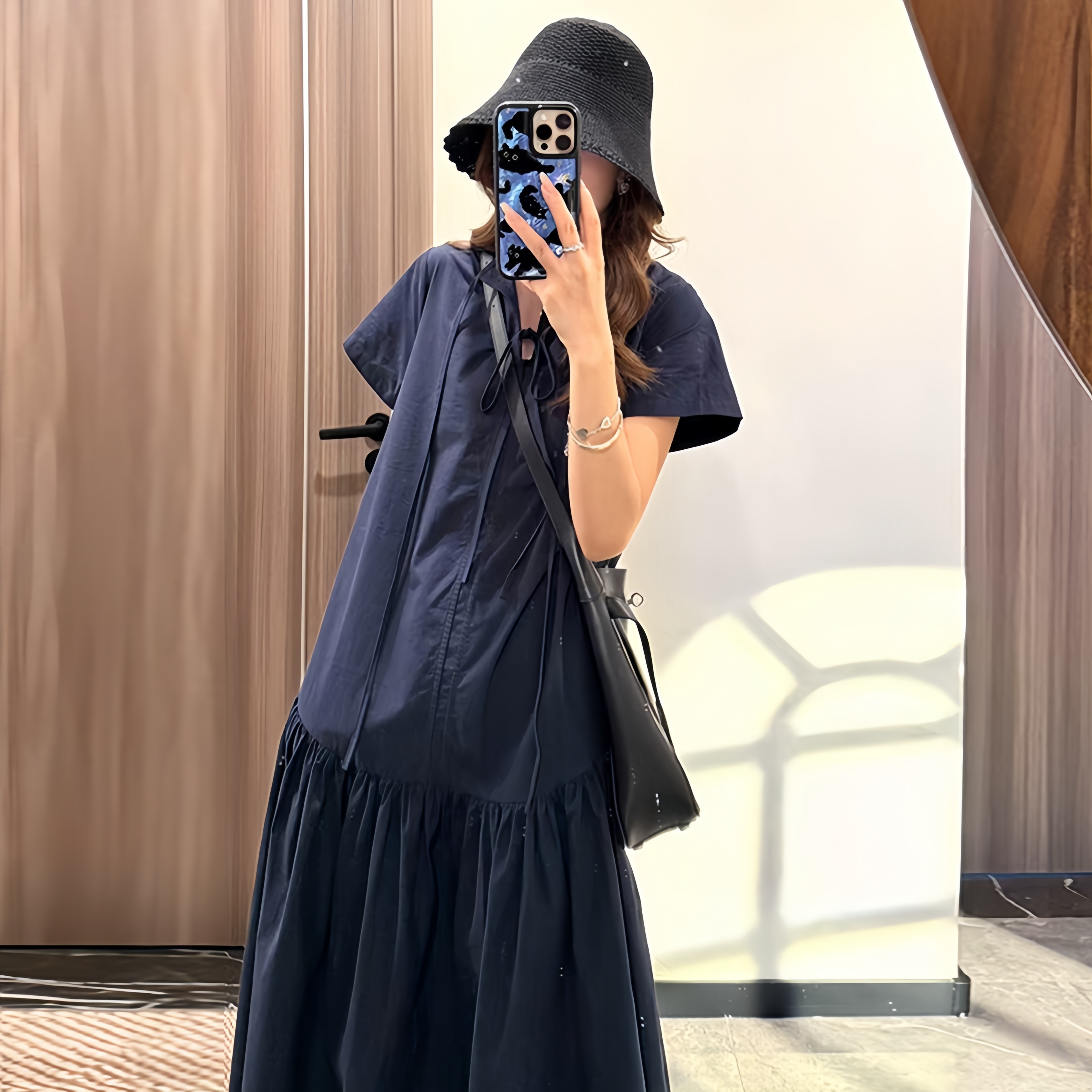 2025夏新款孕妇装连衣裙宽松大码显瘦中长款孕期穿搭裙潮设计感