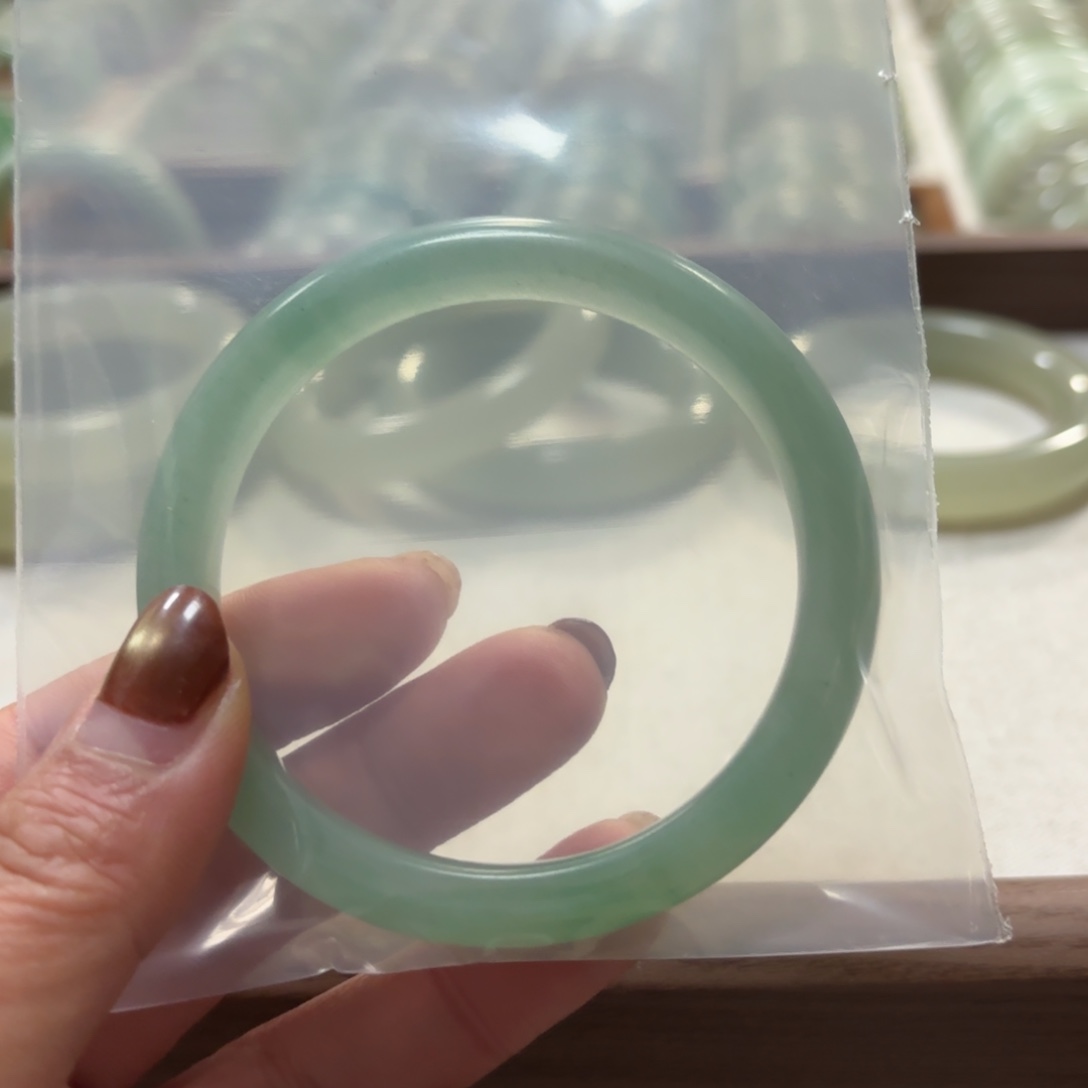 未镶嵌手镯东陵石用****?