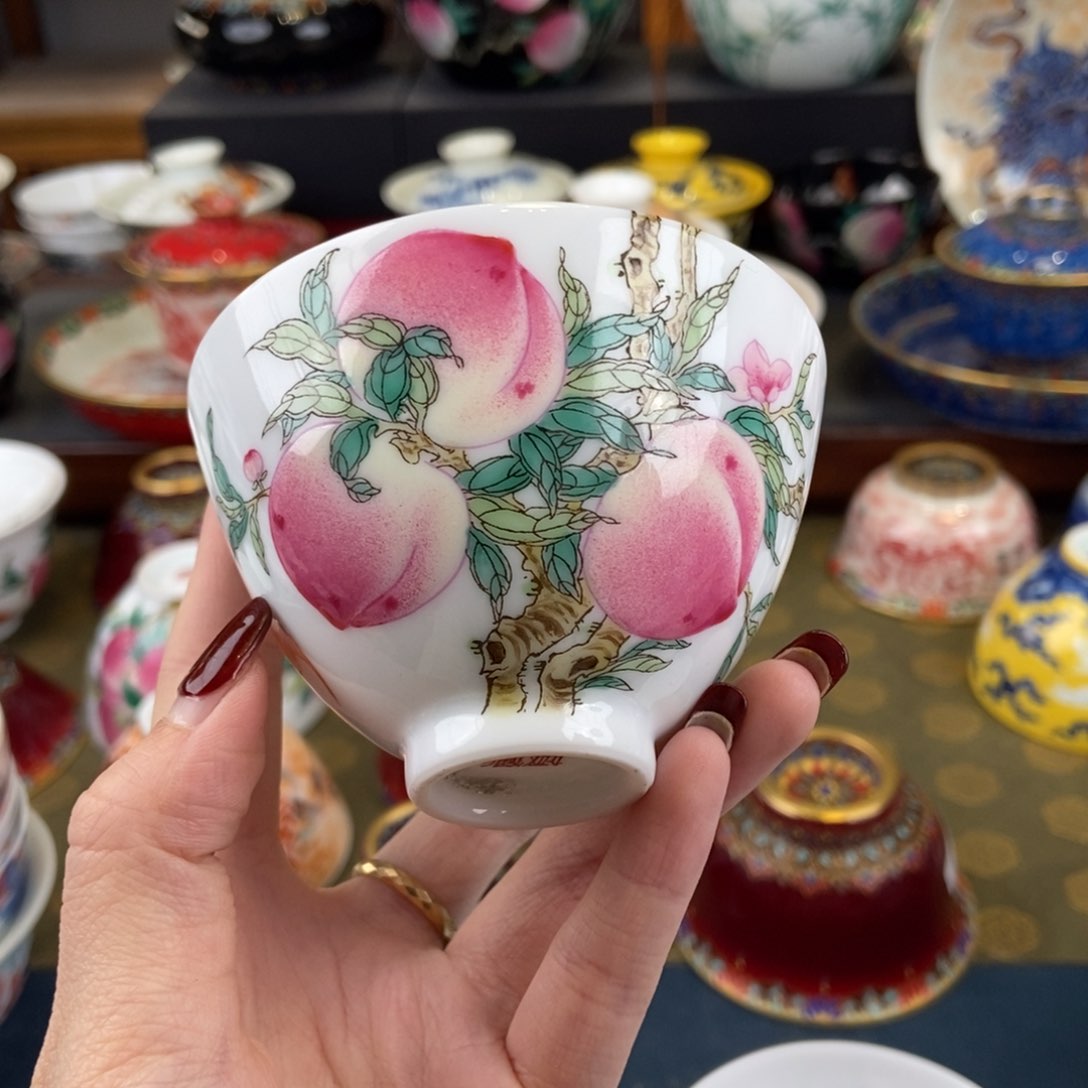 陶瓷艺术家的作品是一种非常