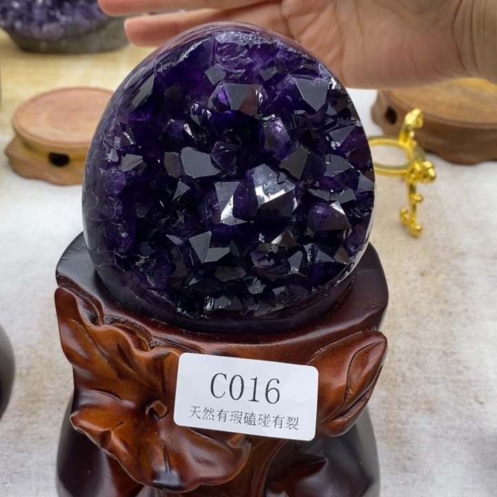 水晶大型摆件（非配饰）未镶嵌