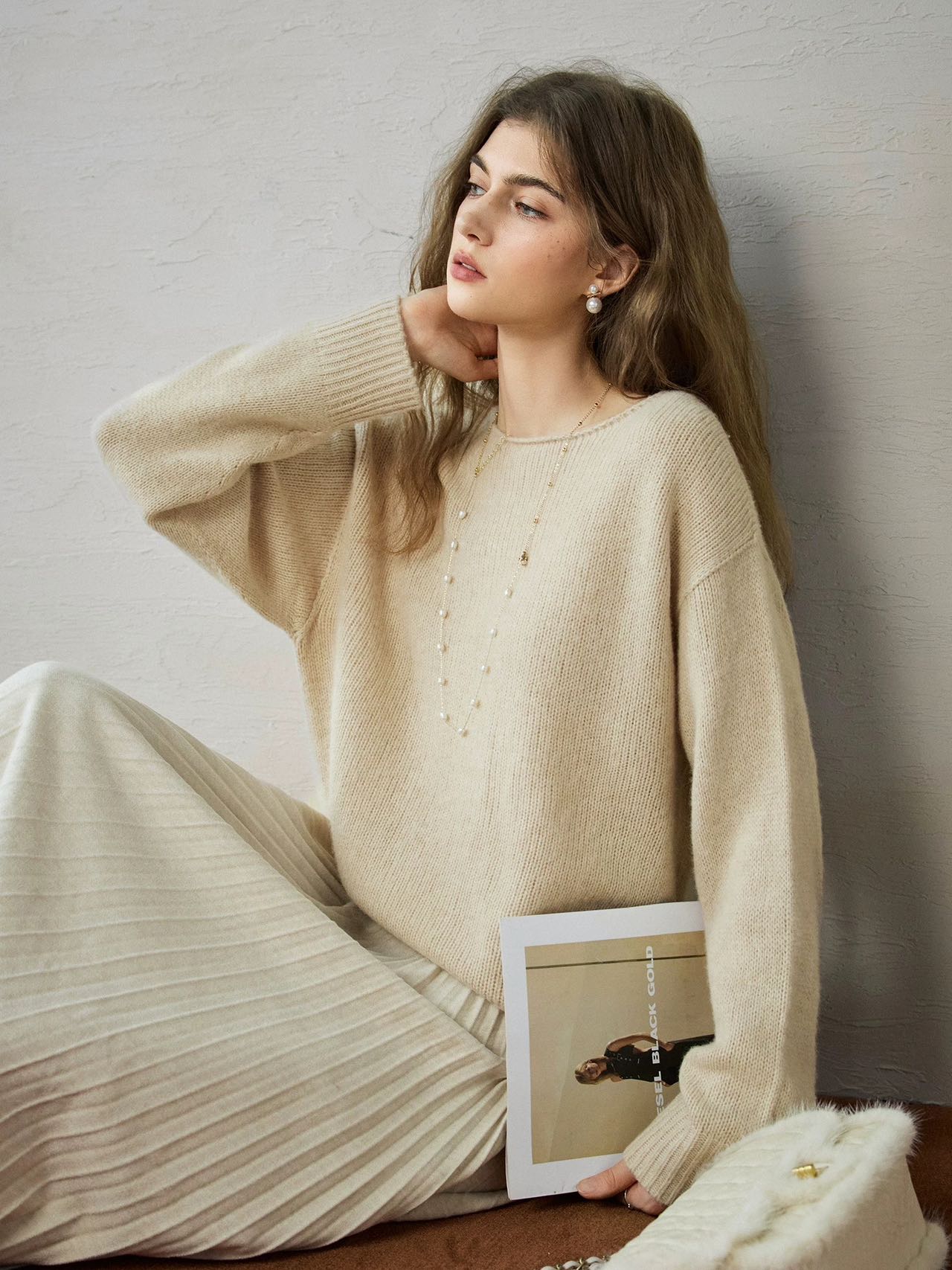 3936重磅粗针牦牛绒一字领无缝一体慵懒风宽版上衣