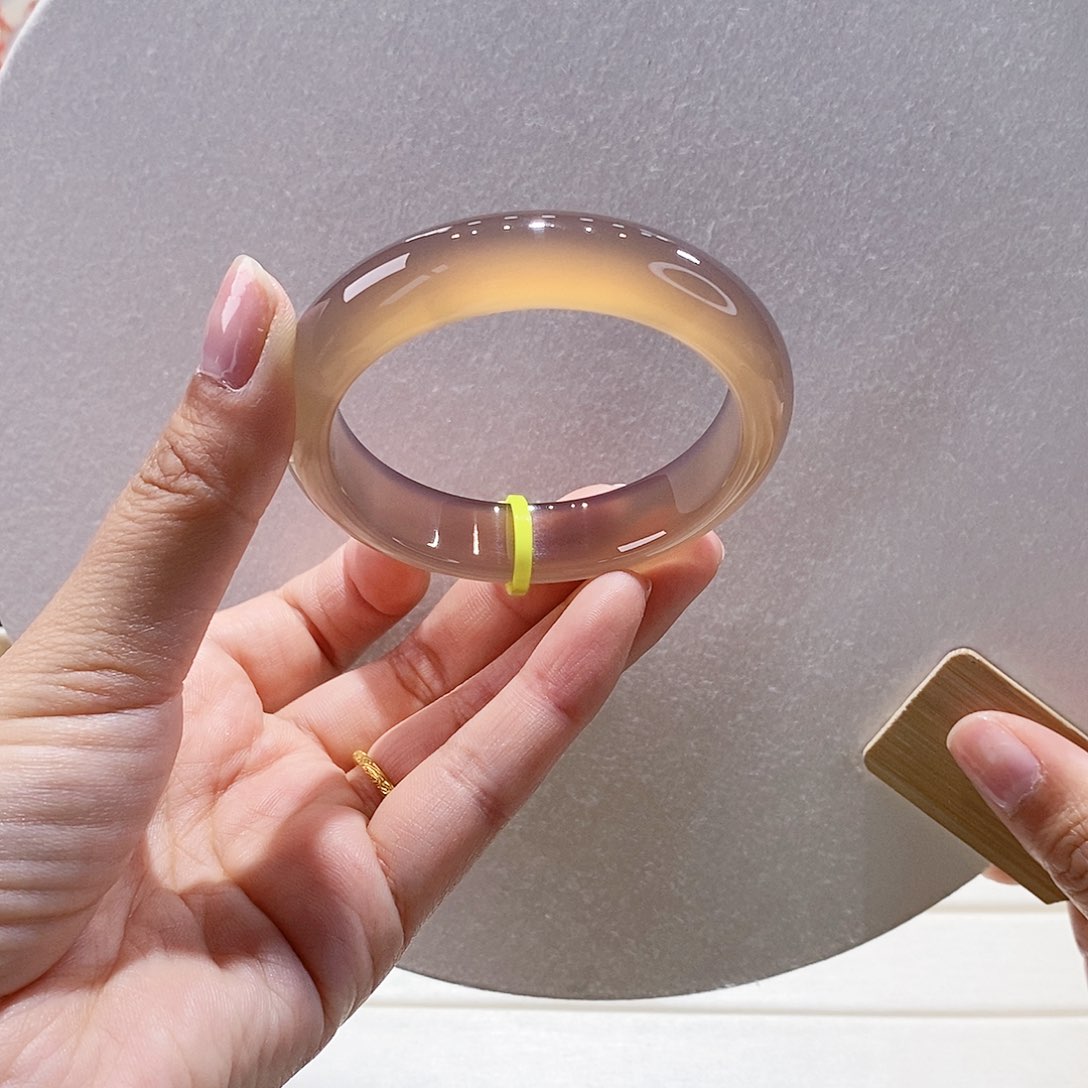 玛瑙/玉髓手镯未镶嵌53.8