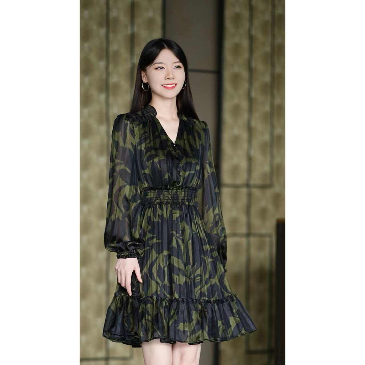 GIRDEAR/哥弟 150033 墨影蝶新款法式复古气质休闲时尚优雅连衣裙