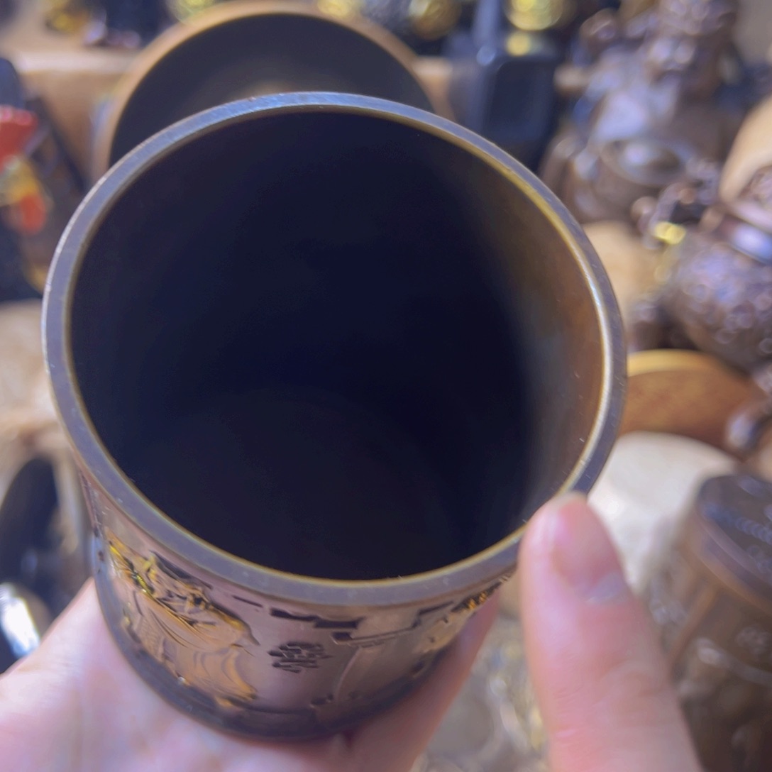 原矿风磨铜笔筒一个孔孟