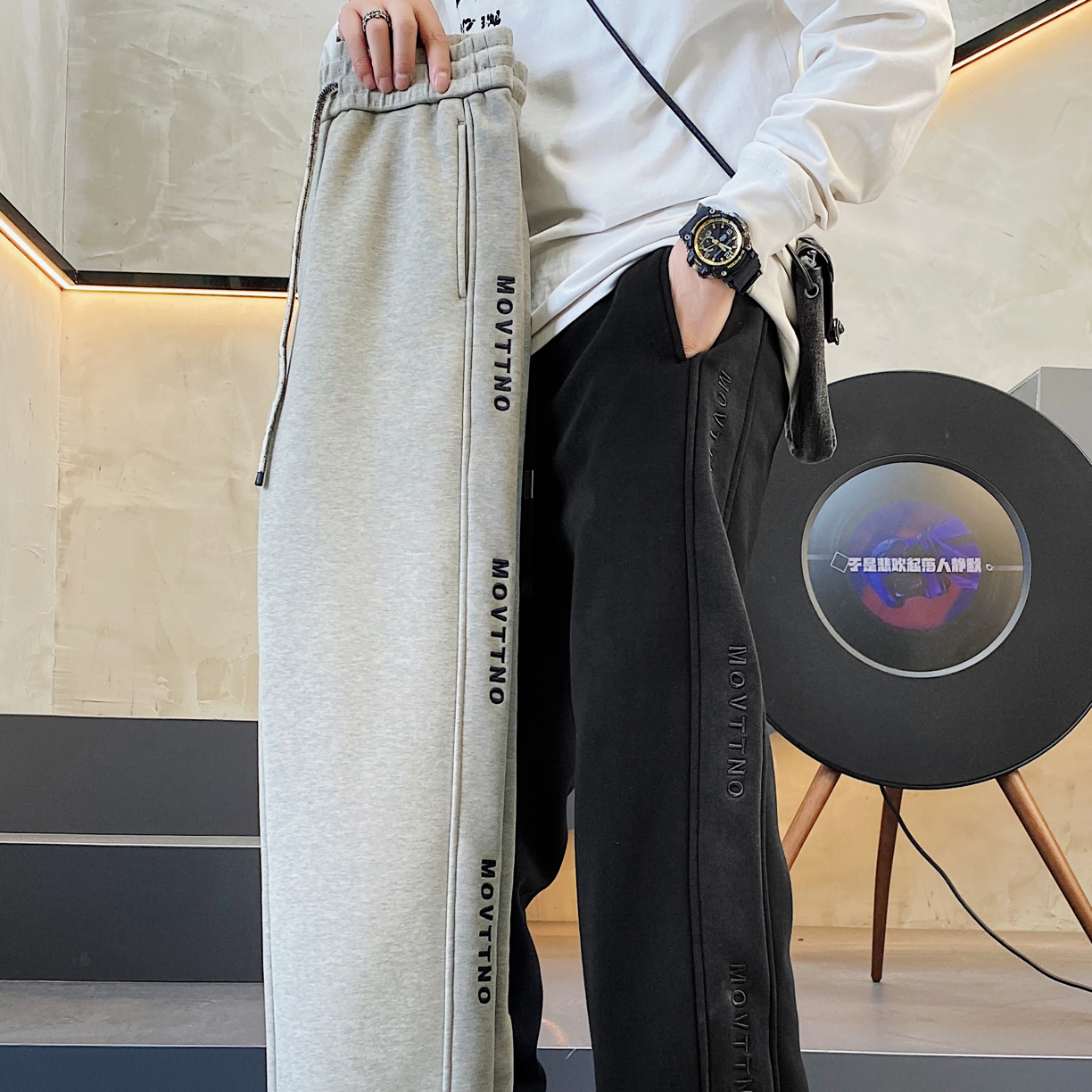 25新款秋冬加绒加厚侧面刺绣直筒百搭运动男士休闲长裤2622