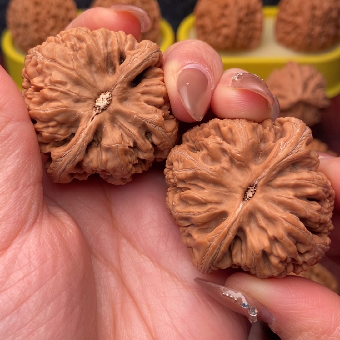 把件文玩核桃年*人43粗筋