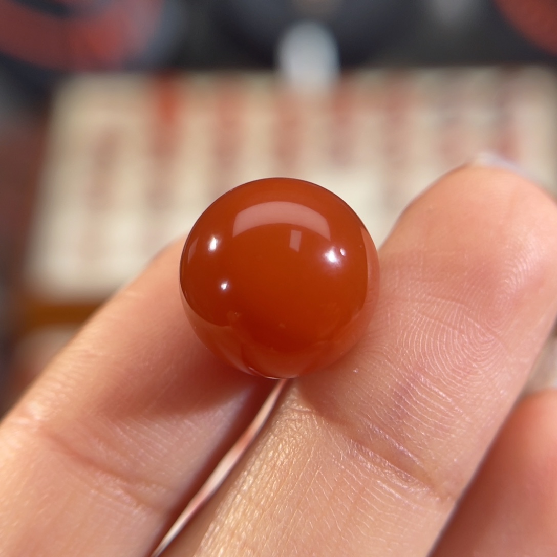 南红玛瑙未镶嵌圆珠 12.6mm